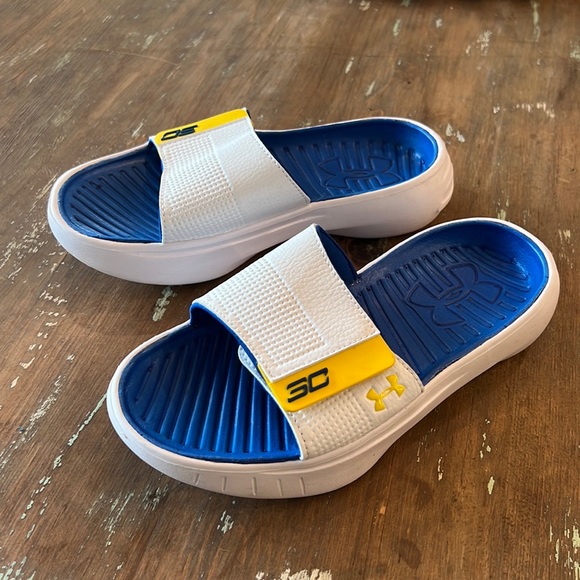 Under Armour | Shoes | Under Armour Boys Stephen Curry 3c Slides Flip Flops  Euc Sz 2 Y | Poshmark